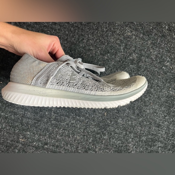 Under Armour Running Shoes - Picture 4 of 7